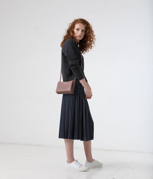 variant:: mahogany -- triplet loom mahogany