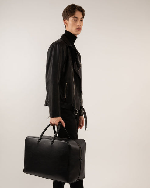 variant:: black -- cast dwell black