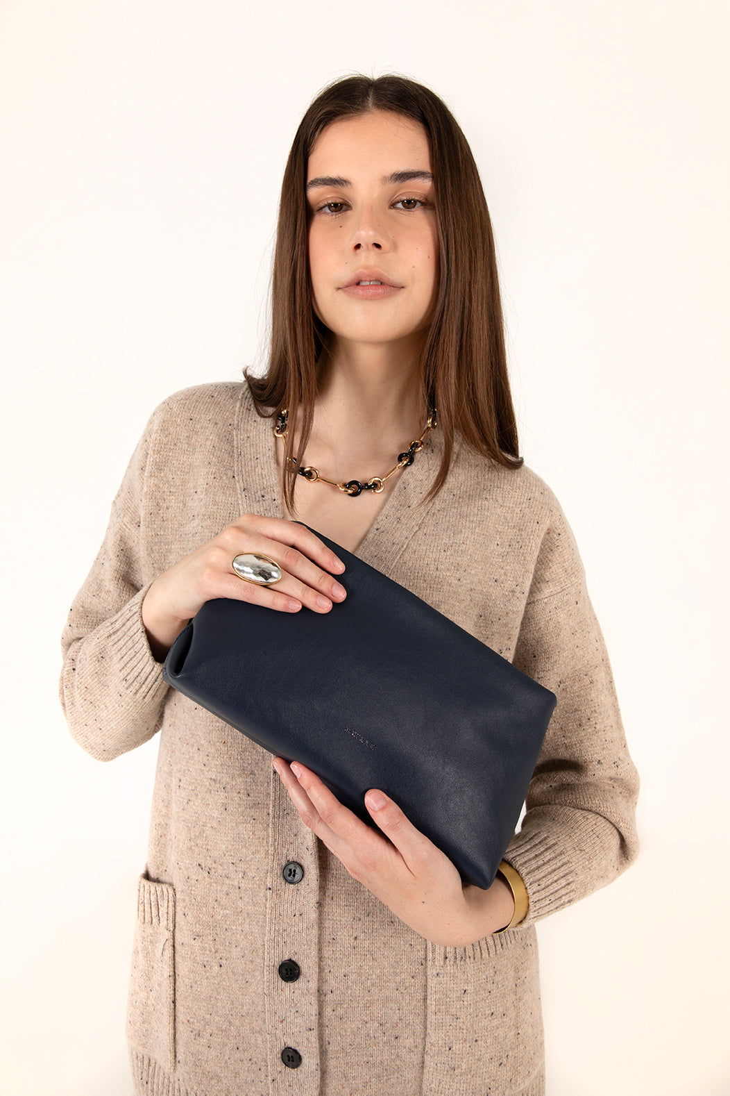 DAKOTA Vegan Clutch – Forum | Color: Navy - variant::navy