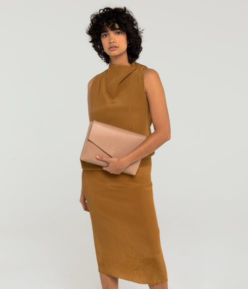 RIYA Vegan Clutch - Vintage | Color: Pink - variant::pastel