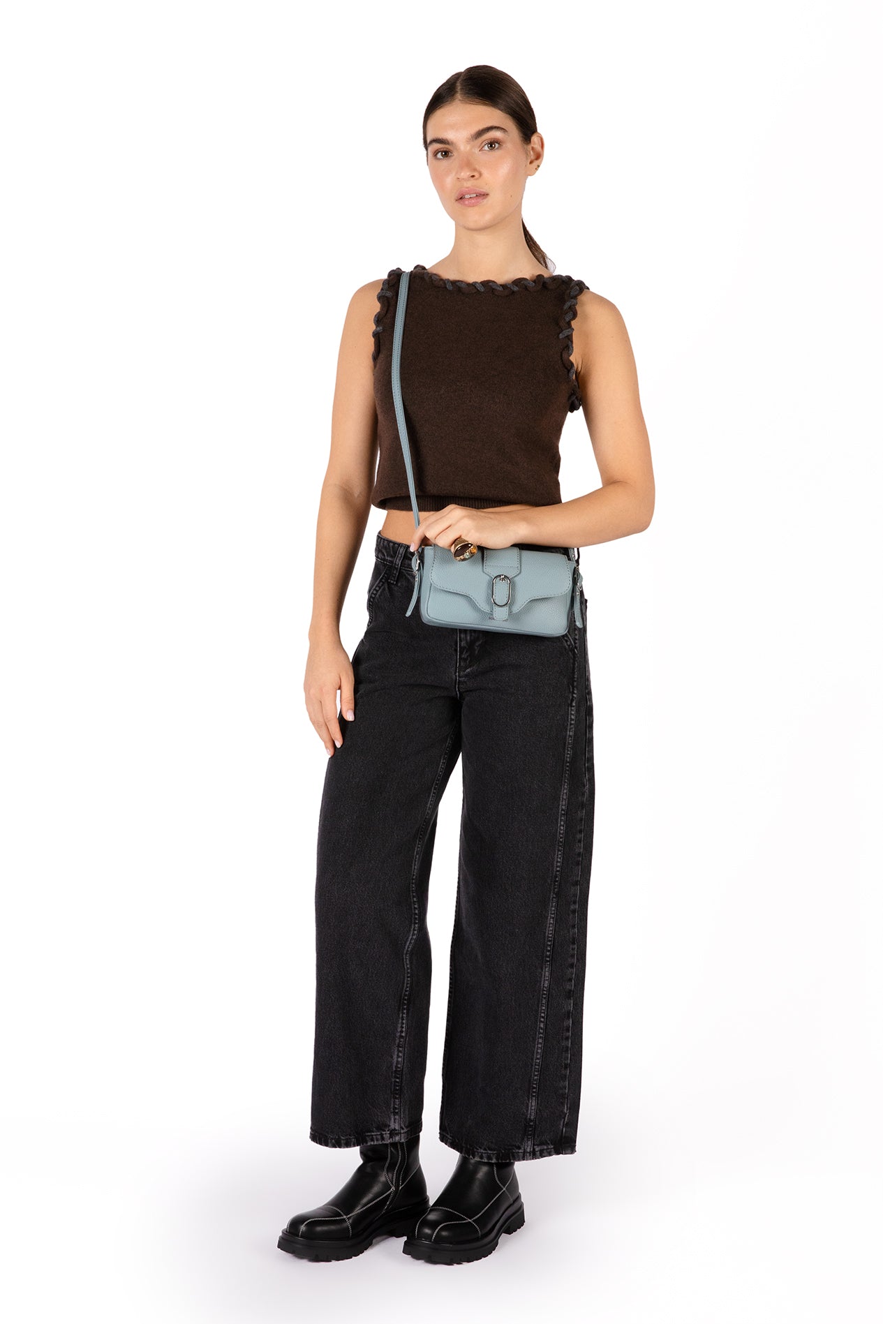 ISABELLE SM Vegan Crossbody Bag – Grain | Color: Black - variant::black