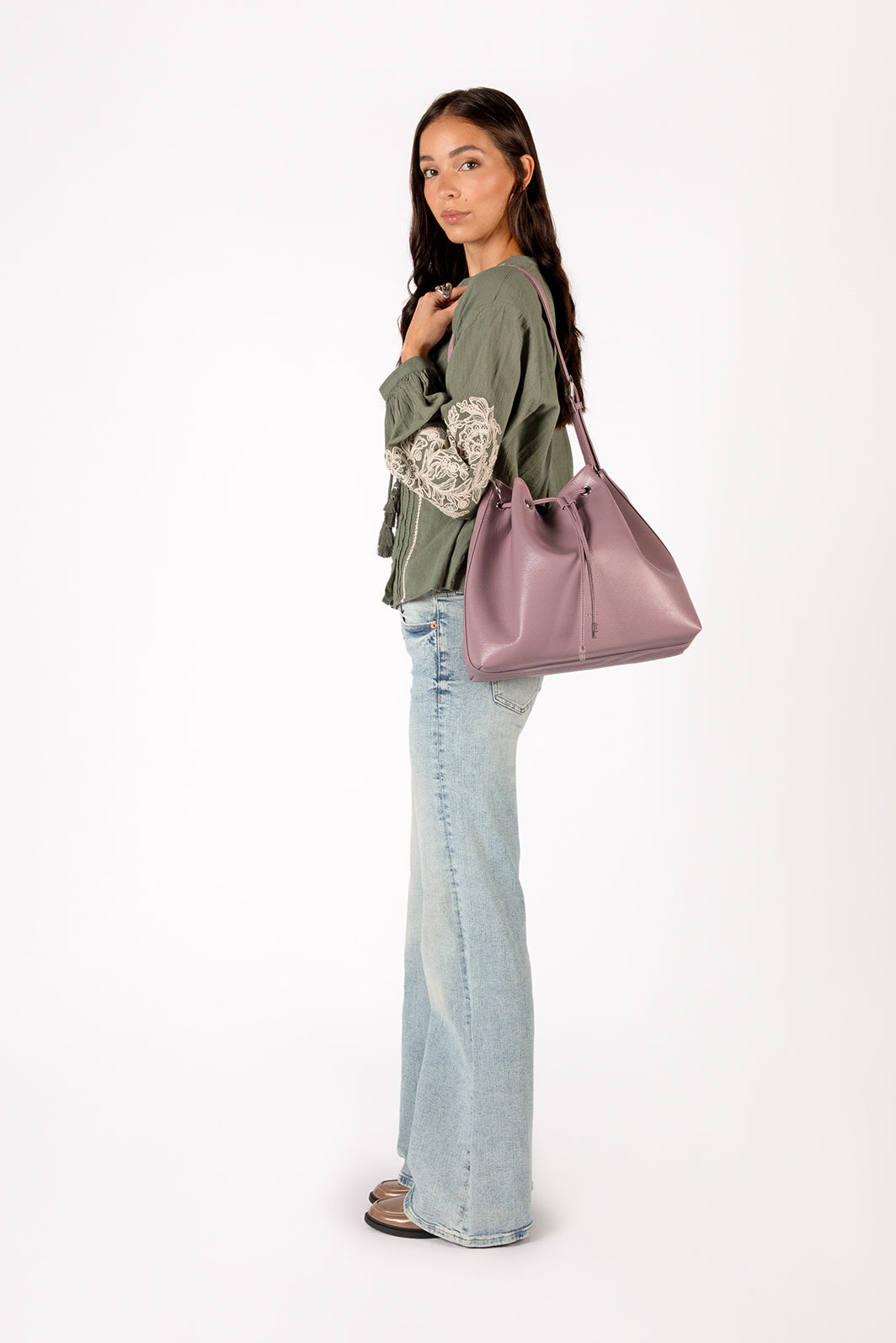 JAN Vegan Bucket Bag – Theme