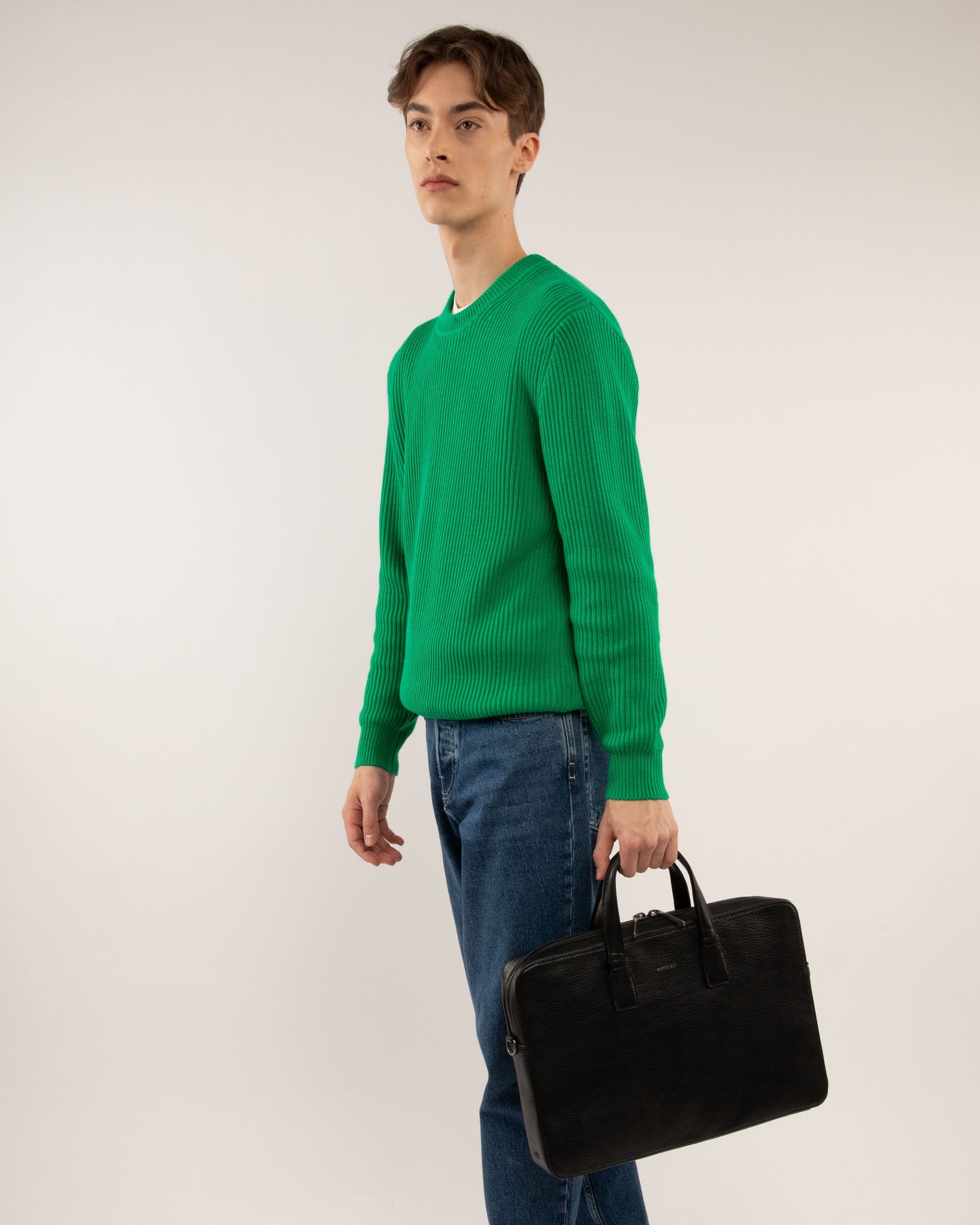 variant:: black -- belem dwell black