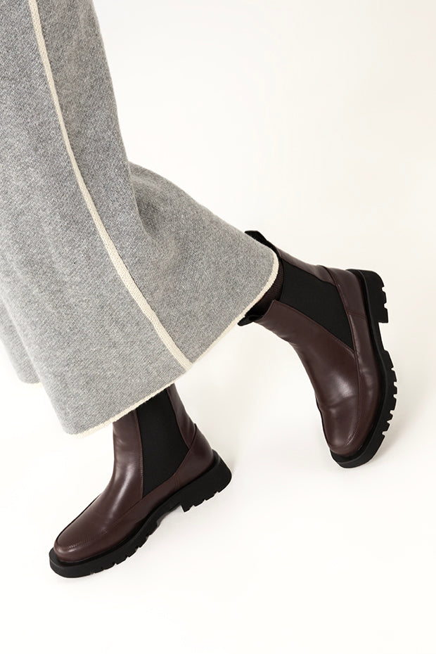 ESTER Women's Vegan Chelsea Boots | Color: Brown - variant::brown