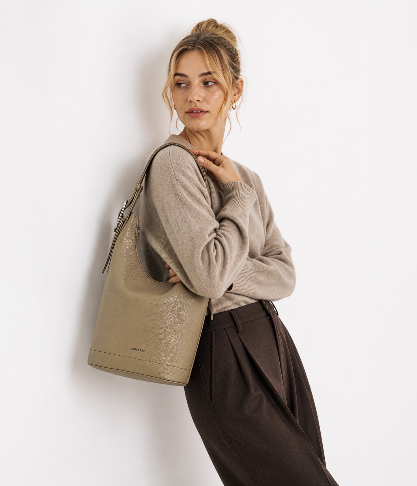 JESA Vegan Hobo Bag - Grain | Color: Black - variant::black