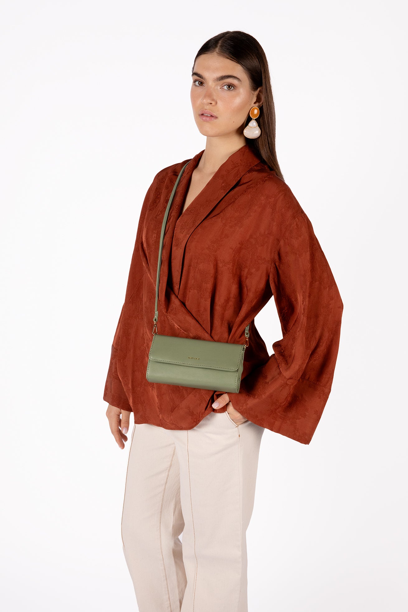 DREWFULL Vegan Crossbody Bag – Forum | Color: Rum - variant::rum